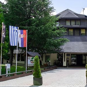 Hotel Junior
